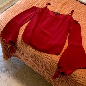 BCBGMAXAZRIA maroon top.